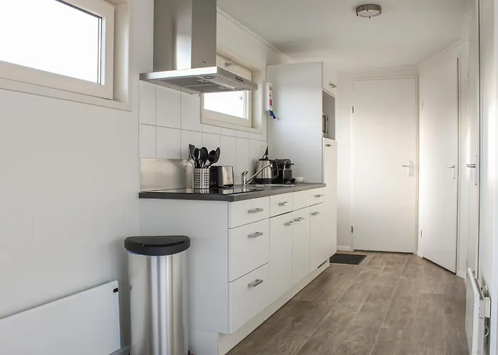 Cozy Ship In With Wifi 4*