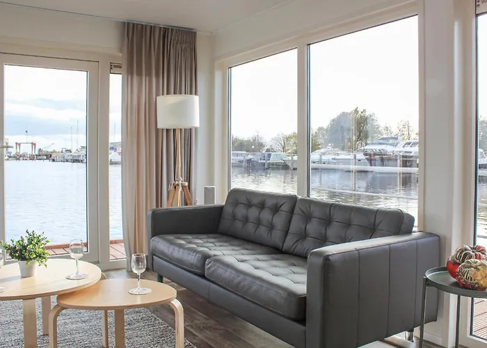 Cozy Ship In With Wifi 4* Aalsmeer