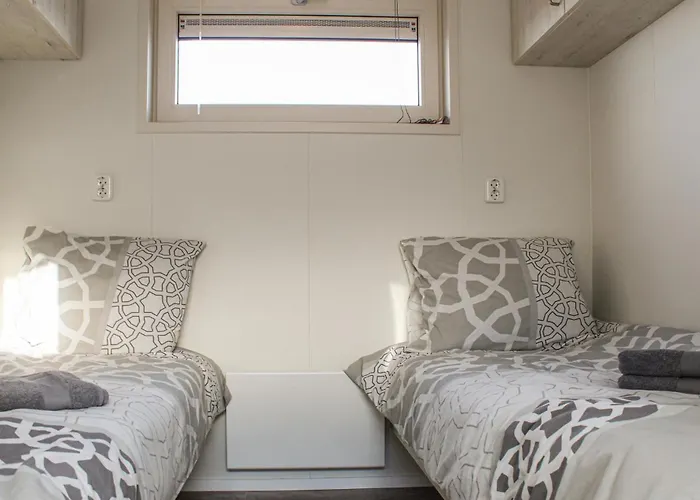 Cozy Ship In With Wifi Botel Aalsmeer